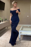 Off-shoulder Pleated Maxi Dress