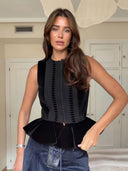 Retro Fashion Ruffled Sleeveless Vest