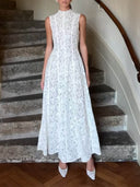 Elegance Timeless Sleeveless Lace Bodycon Maxi Dress
